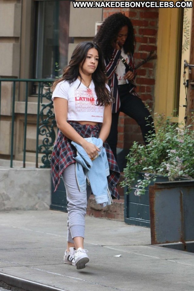 Gina Rodriguez No Source Beautiful Celebrity Paparazzi Babe Posing Hot
