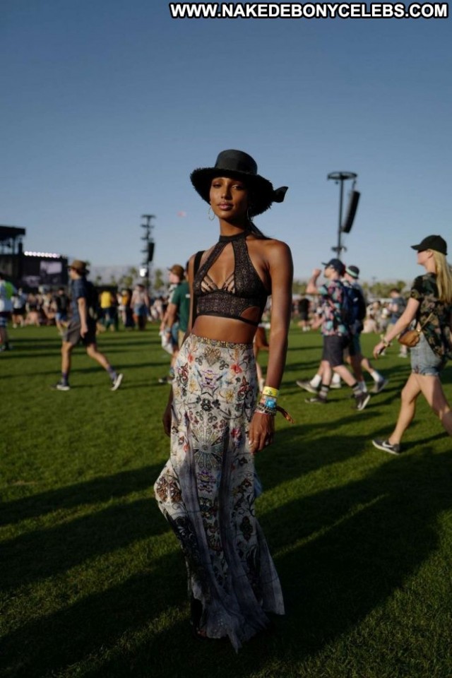 Jasmine Tookes No Source Celebrity Paparazzi Coach Posing Hot