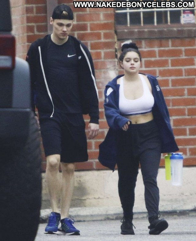 Ariel Winter No Source Paparazzi Beautiful Winter Babe Posing Hot Gym