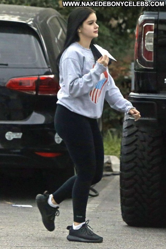 Ariel Winter Studio City Paparazzi Celebrity Beautiful Winter Posing