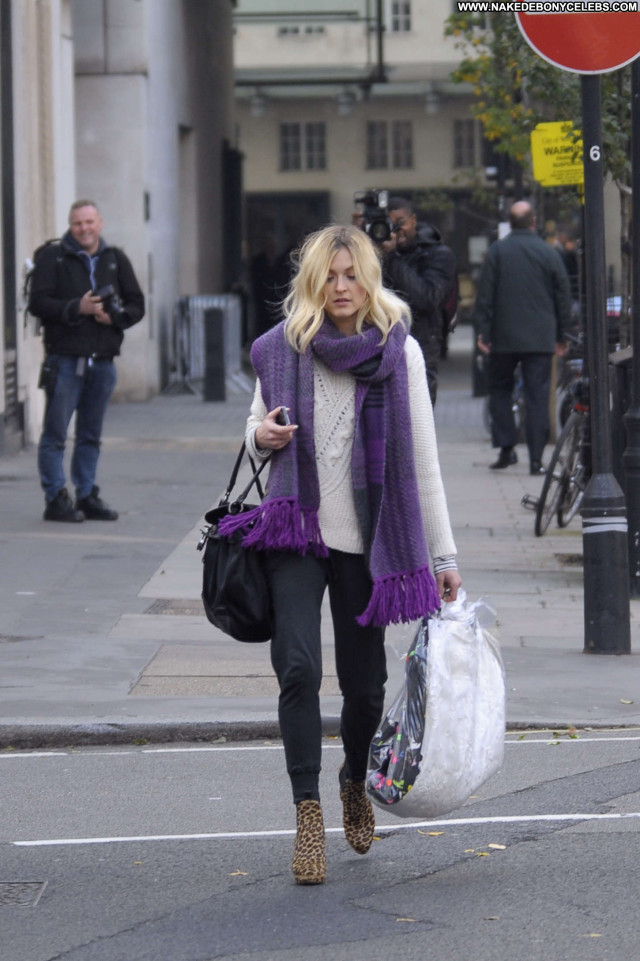 Fearne Cotton No Source  London Babe Beautiful Paparazzi Posing Hot