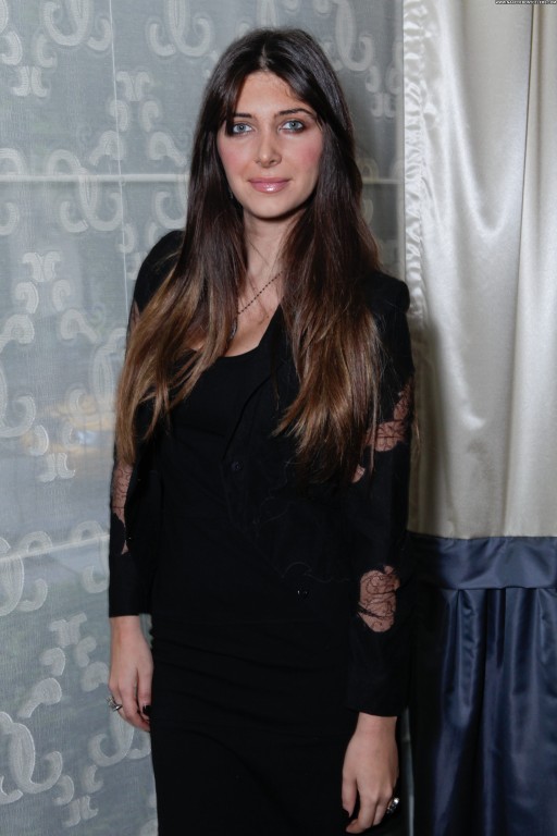 Brittny Gastineau Influencer Actress Beautiful Xer Straight Celebrity Tweeter Posing Hot Instagrammer Babe Orange