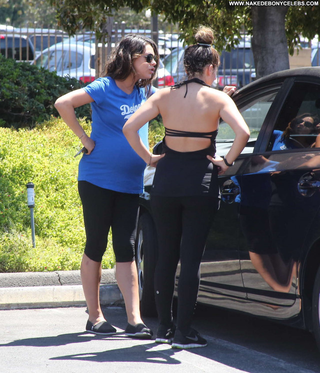 Mila Kunis Studio City Yoga Babe Celebrity Paparazzi Beautiful Posing