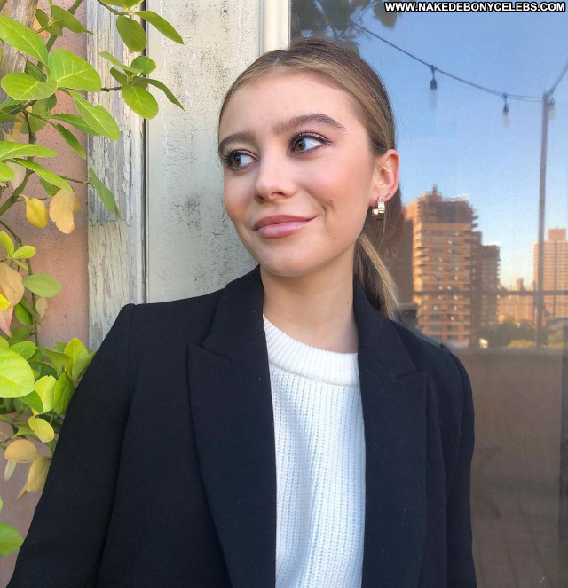 G Hannelius No Source  Posing Hot Sexy Beautiful Babe Celebrity
