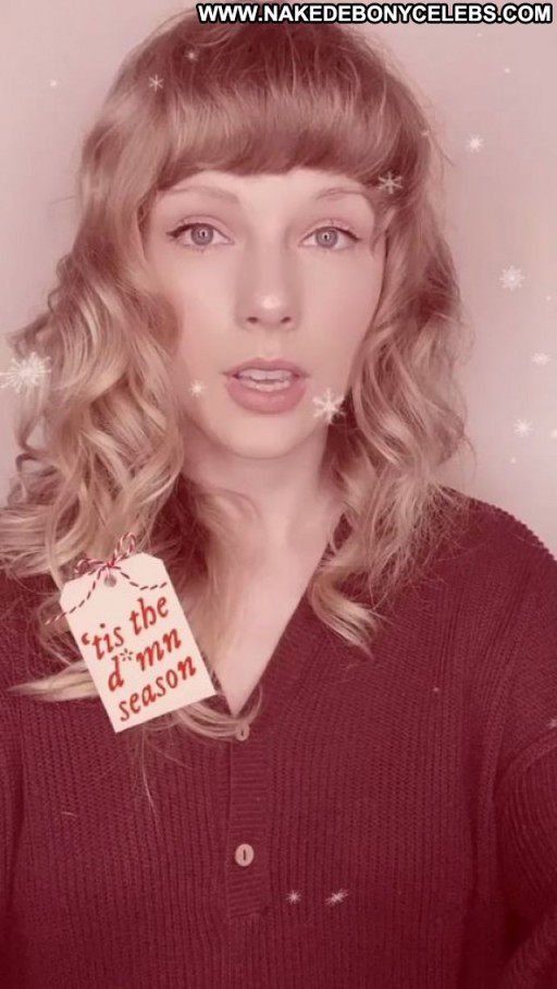 Taylor Swift Posing Hot Sexy Straight Celebrity Beautiful Babe