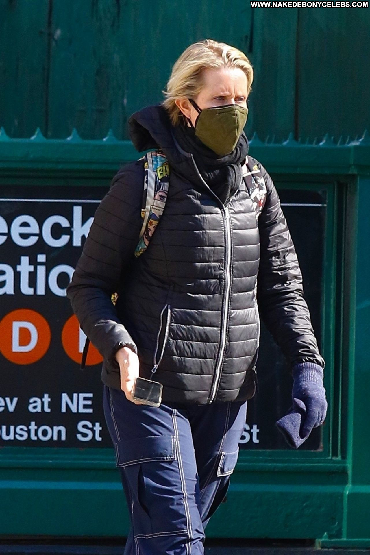 Cynthia nixon sexy