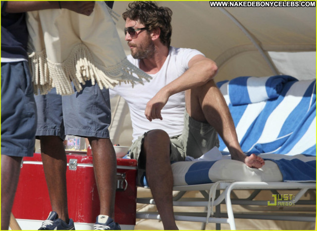 Gerard Butler South Beach Beach Uk Posing Hot Celebrity Beautiful Babe